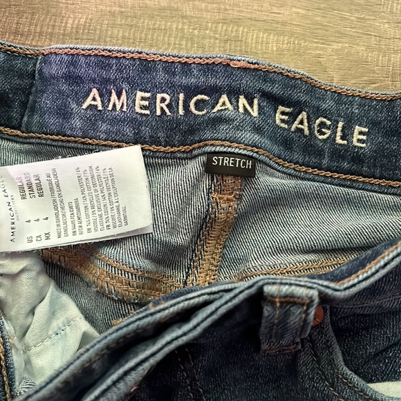 American Eagle Stretch Mom Jeans - Picture 3 of 4